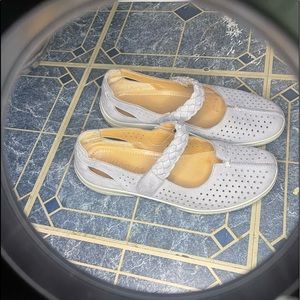 Womens size 8 hotter comfort shoes great preowned condition rarely worn